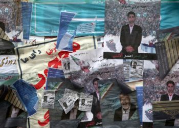 د ایران په پارلماني ټاکنو کې سخت دریځي کاندیدان مخکې دي