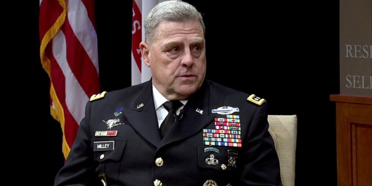 د امریکا لوی درستیز: د طالبانو په اړه مو اندېښنو ته پام دی خو تړون دې لاسلیک شي