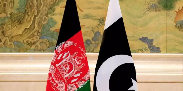 پاکستان: افغان سوداګر خپل توکي له بندرونو لېږدولی شي