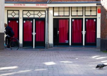 فوربس: کرونا وبا نړۍ کې د فحشا بیزنس یو مخ سقوط کړی