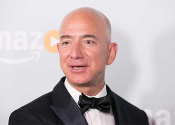 کرونا؛ جیف بیزوس پکې ۲۴ میلیارده ډالر ګټلي دي