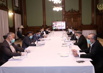 کرونا؛ د قربانیانو جسدونو د انتقال لپاره آمبولانسونه اخیستل کېږي