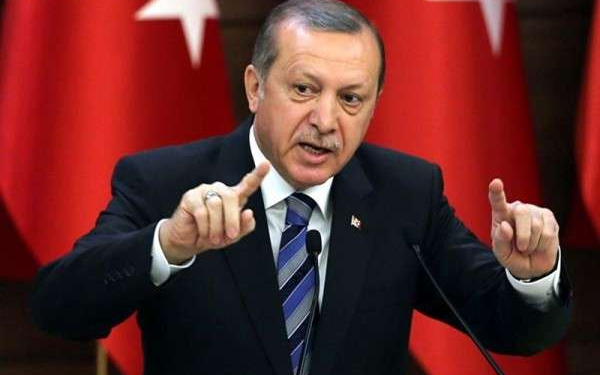 اردوغان په ترکیه کې ګرځبندیز اعلان کړ
