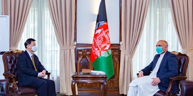 د چین سفیر: د افغانانو په مشرۍ د سولې ملاتړ کوو