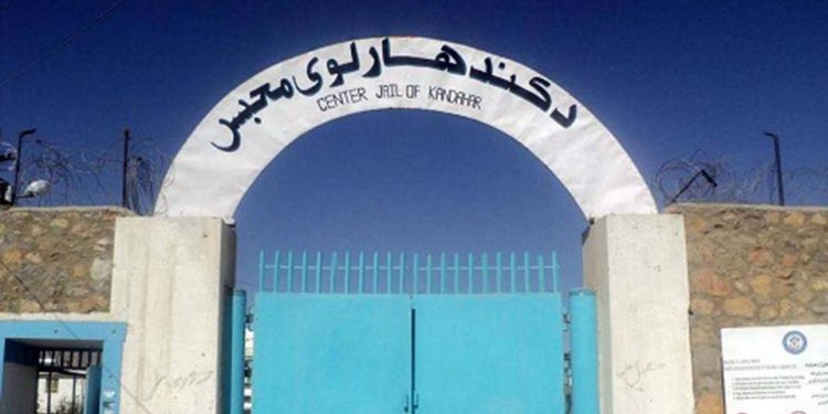 د کندهار زندان کې د پولیسو او زندانیانو تر منځ نښته شوې