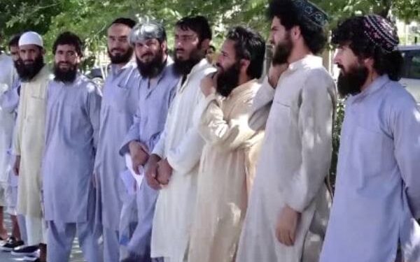 افغان حکومت او طالبانو؛ تېره ورځ د یو بل نږدې اته سوه زندانیان ازاد کړي