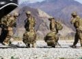 امریکایي ديپلوماتان: په ناڅاپي توګه له افغانستان د سرتېرو ایستل ستره تېروتنه ده