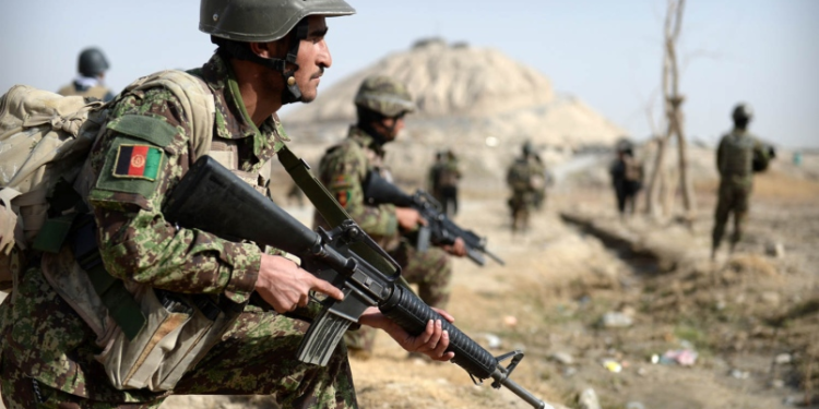 لغمان کې د طالبانو او افغان ځواکونو ترمنځ خونړۍ نښته شوې