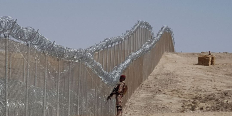 ایرو ایشیا: پاکستان افغانستان کې د لاسپوڅي حکومت په لټه کې دی