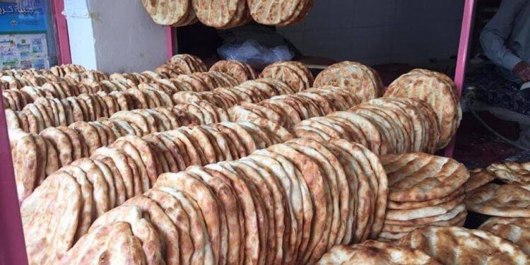 د ولسمشر په لارښوونه؛ پاتې ۲۸ ولایتونو کې هم د وچې ډوډۍ وېش پیل شو