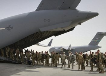 امریکا: افغانستان کې د خپلو سرتېرو شمېر ۸۶۰۰ ته راکموو