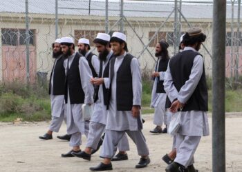 افغان حکومت: طالب پلاوی تر اوسه کابل کې دی، نور زندانیان هم خوشي کېږي