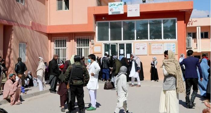 د میلیونونو ډالرو؛ مرستو سربېره کرونا هېواد کې مرګونی حالت خپل کړی