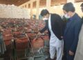 کرنې وزارت په دایکندي کې کروندګرو ته د زعفرانو پیاز ويشلي