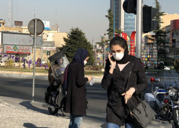 د کرونا دویمه څپه؛ د ایران مشهد ښار یو ځل بیا قرنطین شوی