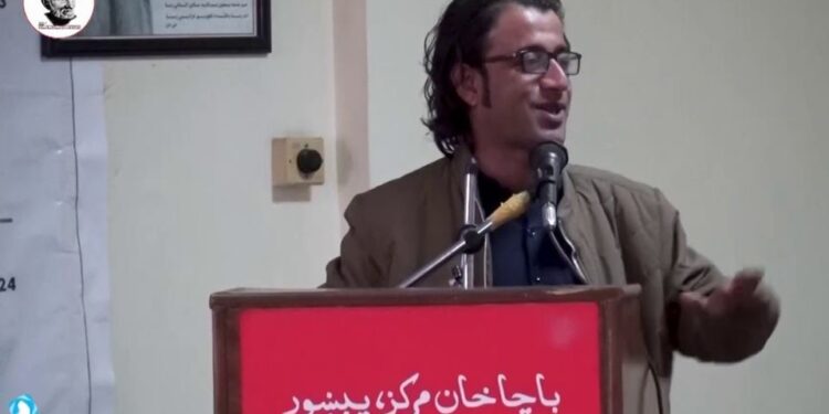 خان زمان کاکړ: د پاکستاني پارلمان؛ د غړي خبرې افغانستان کې د پاکستان پخوانۍ پالیسي ده