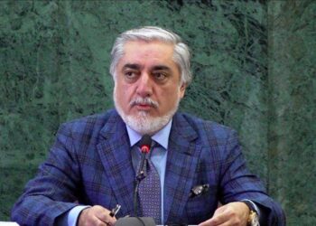 عبدالله: د سولې خبرو لومړني پړاو ته نږدې یو