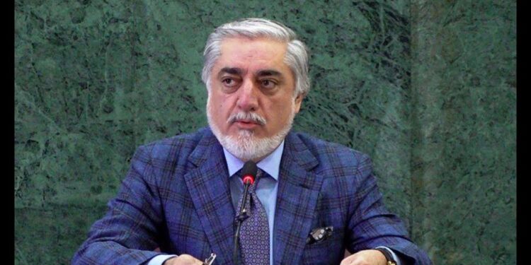 عبدالله: د سولې خبرو لومړني پړاو ته نږدې یو