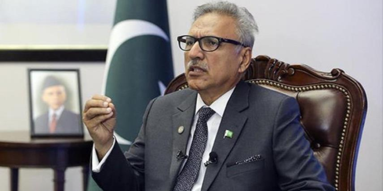 د پاکستان ولسمشر: افغانستان سره بېلو برخو کې د اړیکو د پراختیا غوښتونکي یو