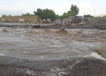 ننګرهار کې سیلابونو ۱۶ کسان مړه کړي