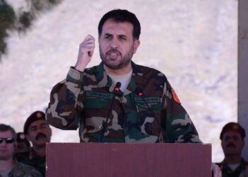 اسدالله خالد: د سولې د خبرو ملاتړی یم، خو جګړې ته هم بشپړ تیاری لرو
