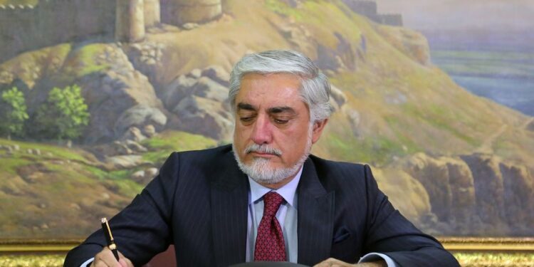 عبدالله: د تاوتریخوالي دوام افغانانو ته د منلو نه دی