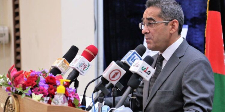 عثماني: افغانستان ته؛په کلني ډول د نیم میلیارد ډالرو په ارزښت درمل واردېږي