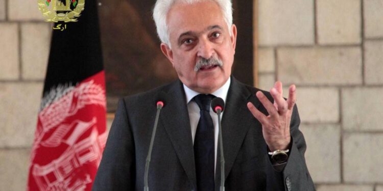 ډاکټر سپنتا:اوسني حکومت د جمهوریت د مشروعیت جرړې و ایستې
