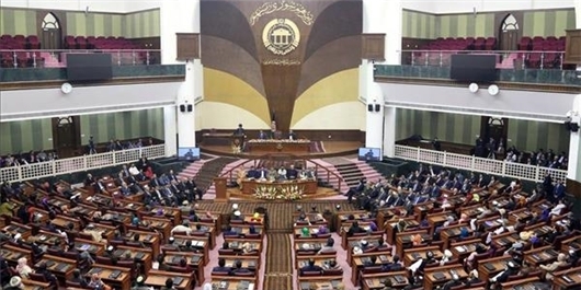 وکیلان: د فرانسې پر وړاندې د ولسمشر غني چوپتیا د زغملو نه ده