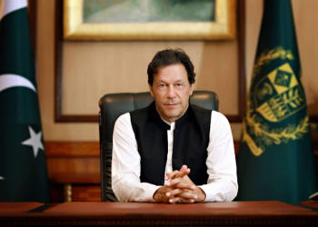 عمران خان سبا د ولسمشر غني په بلنه کابل ته راځي