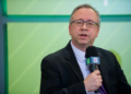 د امریکا نوی سفیر: طالبان له درنو تلفاتو سره سره جګړې ته ادامه ورکوي