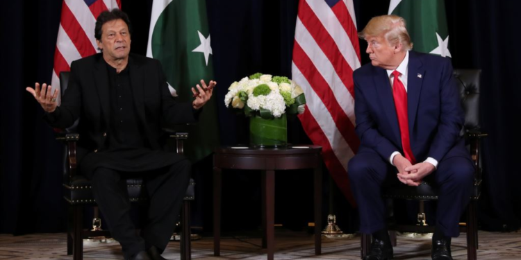 عمران خان: جو بایډن دې د افغانستان په اړه د ټرمپ تګلارې ته ادامه ورکړي