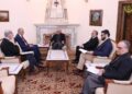 نیویارک ټایمز: ولسمشر او شاوخوا کسان یې مذاکراتو کې خنډونه جوړوي
