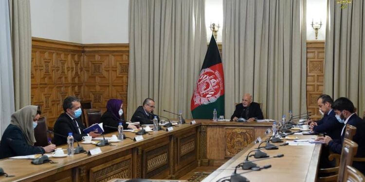 ولسمشر غني: روغتیايي بنسټونه دمګړی د خلکو غوښتنو ته ځواب نه شي ویلی