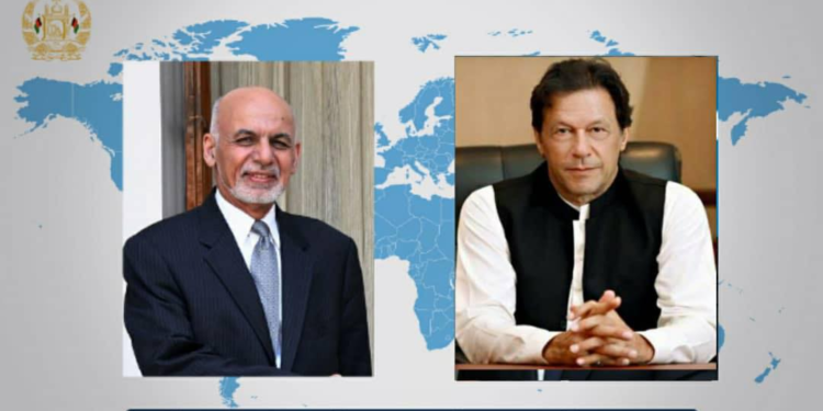 عمران خان ولسمشر غني ته: په ټول توان هڅه کوم چې دایمي اوربند تامین شي