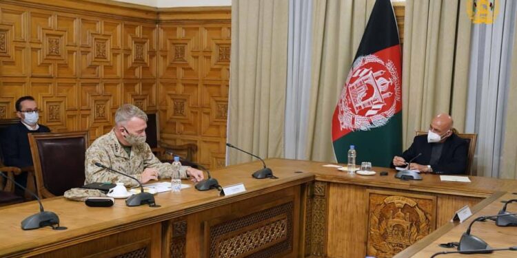 جنرال مک کینزي: امریکا د افغان پوځ ملاتړ ته ژمنه ده