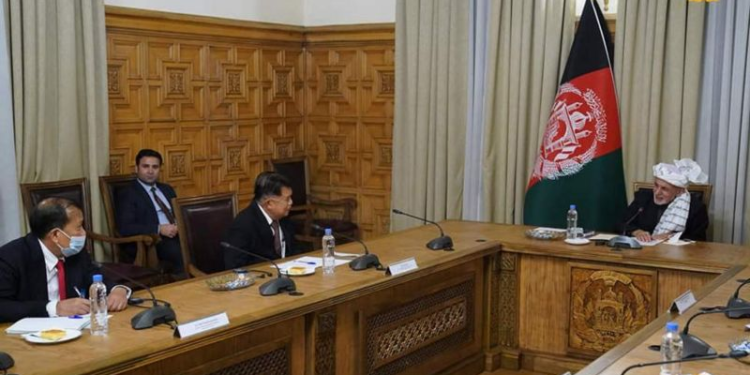 اندونیزیا د سولې خبرو کوربتوب ته لېوالتیا وښوده