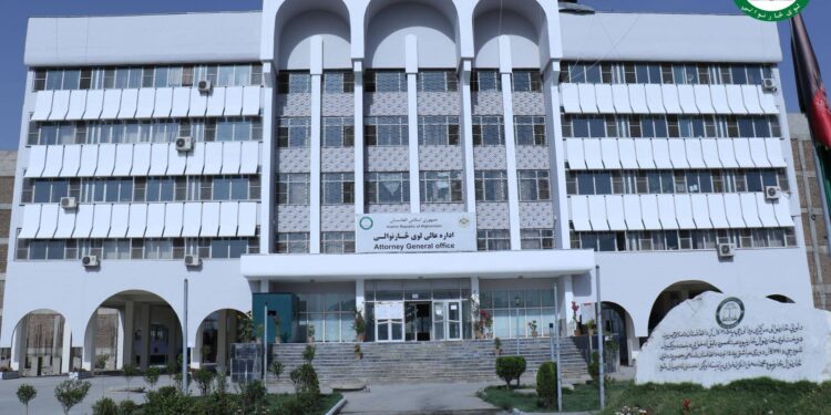لویه څارنوالي: د روغتیا وزارت څلور کارکوونکي د فساد په تور نیول شوي