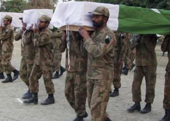 کشمیر کې؛ هندي پوځ سره نښته کې دوه پاکستاني پوځيان وژل شوي