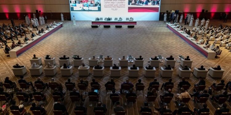 طالبان: د افغانستان؛ د راتلونکي نظام په اړه باید د دوحې خبرو کې پرېکړې وشي