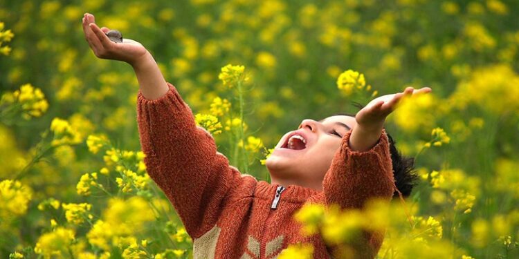 د خپلو نعمتونو په محدوده کې ژوند