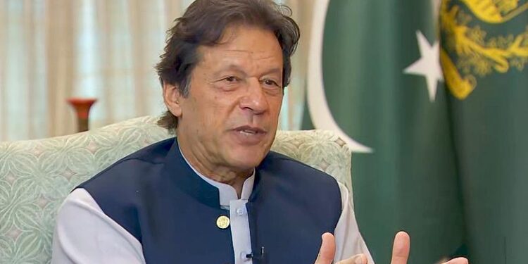 عمران خان: افغان جګړې کې ګډون د پاکستان ستره تېروتنه وه