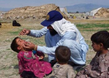 روغتیا وزارت: درې نیم میلیونه ماشومان له واکسین بې برخې شوي