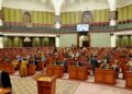 ولسي جرګه؛ چې د ښوونکو معاشونه لوړ نشي، بودجه نه تصویبوو