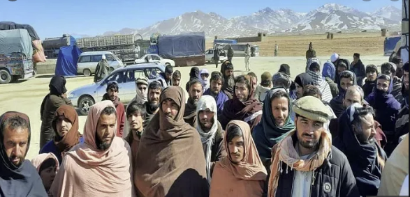 د حکومت بې غوري؛ د کندهار ـکابل لارې موټر چلوونکو اعتصاب ته ادامه ورکړې