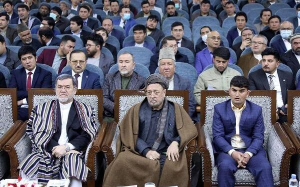 سرور دانش: مؤقت حکومت د نظام د پاشل کېدو په مانا دی