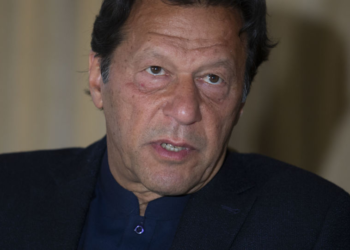 عمران خان؛ له هند سره سوله ییزې اړیکې غواړو