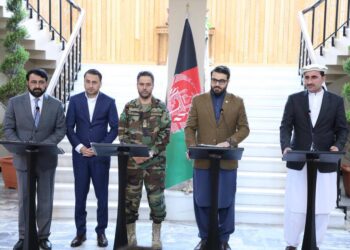 محب یو ځل بیا: طالبان سولې ته اراده نه لري ځکه له خبرو تښتي
