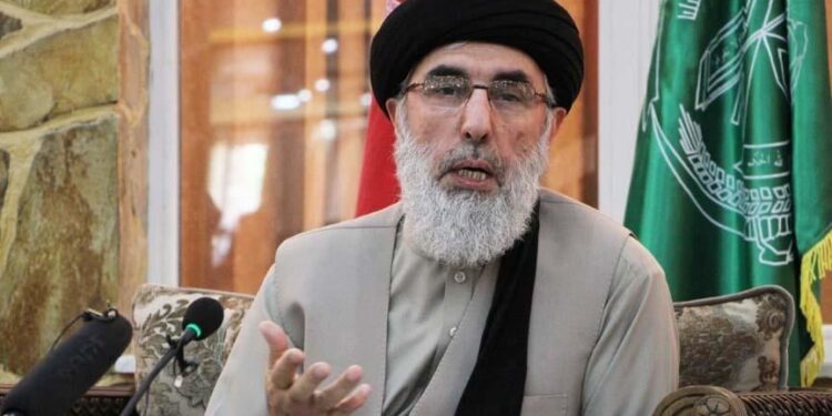 حکمتیار: د واک له انتقال کېدو پرته اوربند ناممکن دی