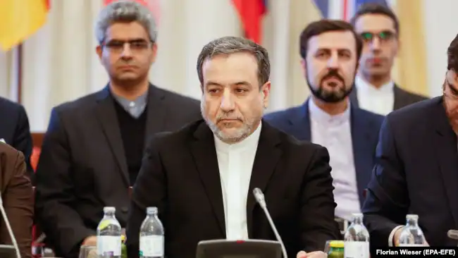 ایران وایي امریکا د بندیزونو د لرې کولو لپاره چمتووالی ښودلی